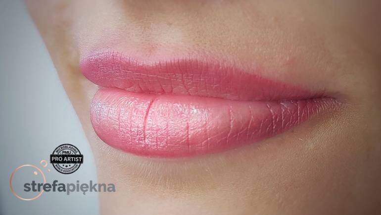 Makijaż permanentny UST | technika OMBRE